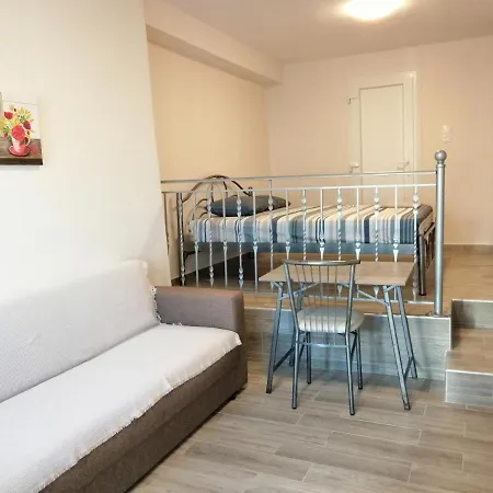 Apartment Marina's - White & Stone