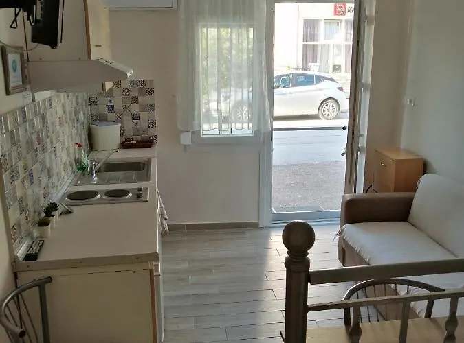 Marina's - White & Stone Apartamento